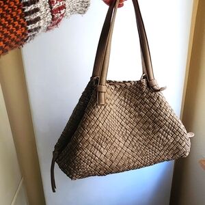 Falor woven handbag